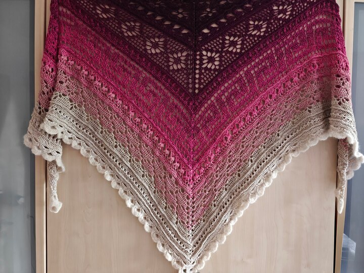 Crochet Pattern Triangular Scarf "Abia"