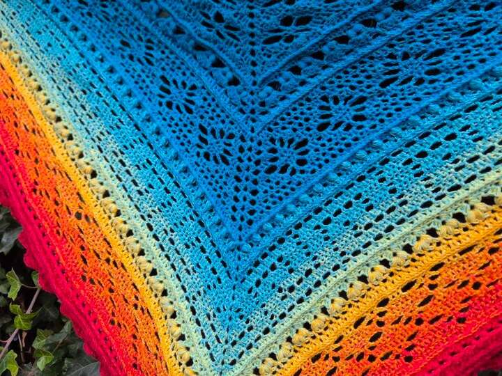 Crochet Pattern Triangular Scarf "Abia"