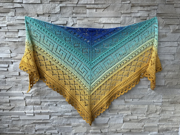 Crochet Pattern Triangular Scarf "Abia"