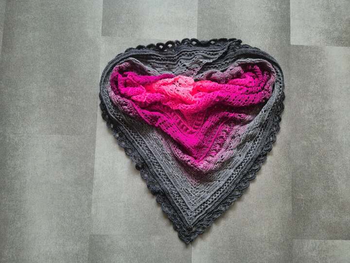 Häkelanleitung Dreieckstuch "Abia"