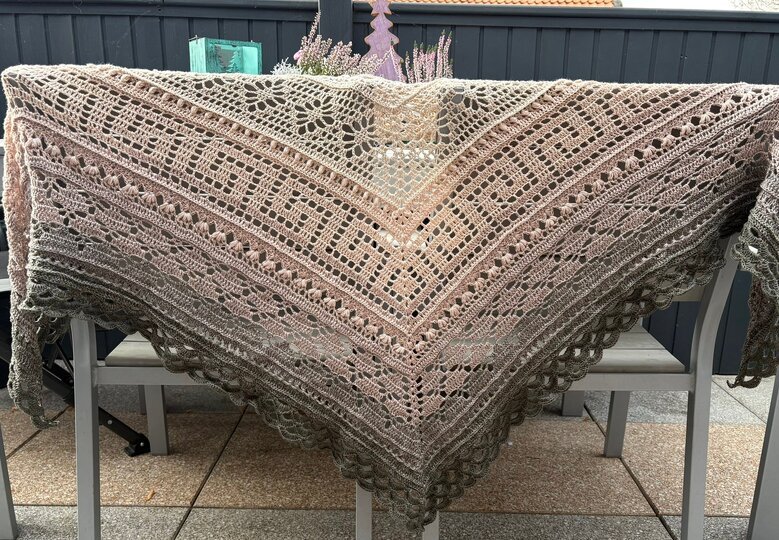 Häkelanleitung Dreieckstuch "Abia"