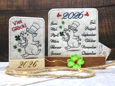 Stickdatei ITH Tischkalender Schweinchen Glücksbringer