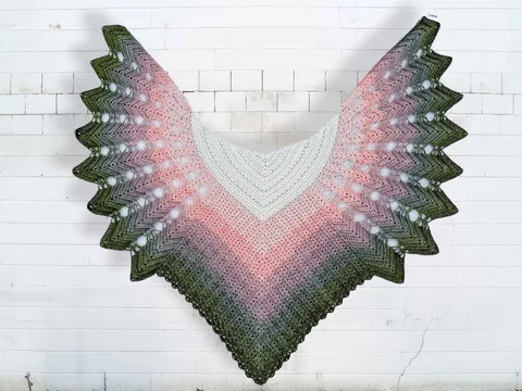Crochet pattern shawl Veilwyn