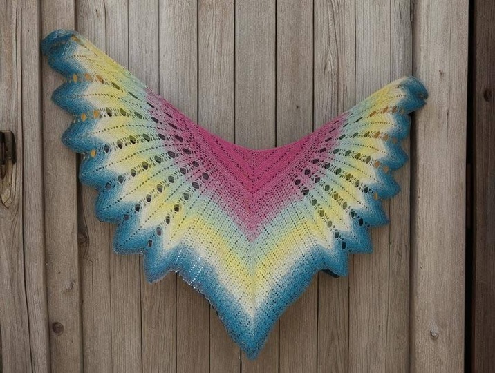 Crochet pattern shawl Veilwyn