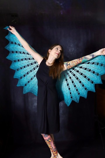 Crochet pattern shawl Veilwyn