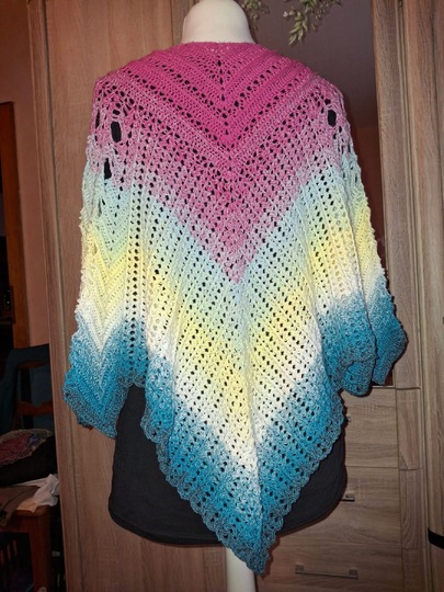 Crochet pattern shawl Veilwyn