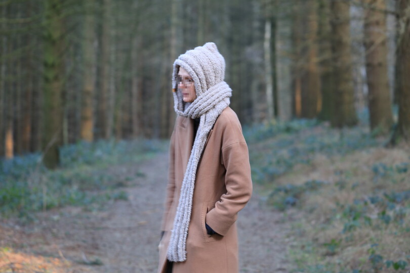 Knitting pattern Hannah's hooded scarf No. 007