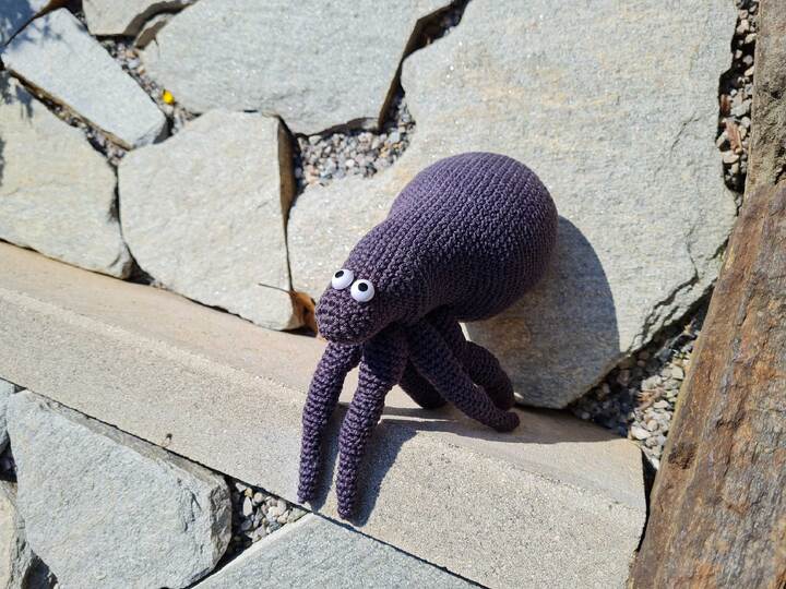 Florian the Flea - crochet pattern for a bouncy friend