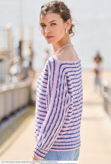 Pulli mit Diagonal- und Querstreifen