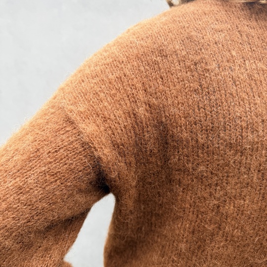 Strickanleitung Pullover JULIKA – schlicht, weich & zeitlos