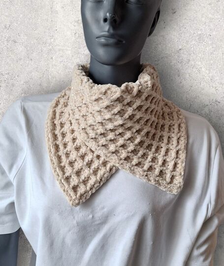 Häkelanleitung kuschlig warme Halssocke, Kragenschal, Chenille-Wolle  #353