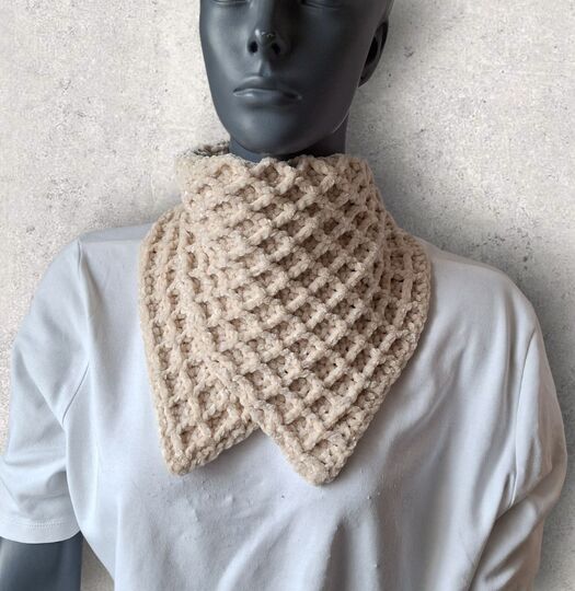 Häkelanleitung kuschlig warme Halssocke, Kragenschal, Chenille-Wolle  #353