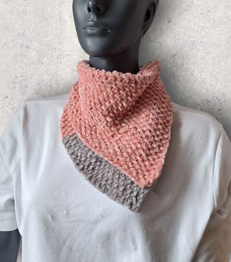 Strickanleitung kuschlig warme Halssocke, Kragenschal, Chenille-Wolle  #354