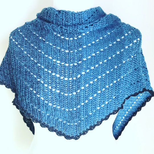 Crochet Pattern "Portocovo" triangle shawl, flat design, charts included