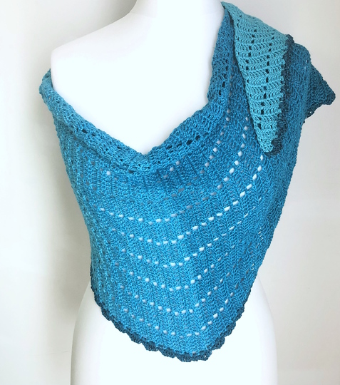 Crochet Pattern "Portocovo" triangle shawl, flat design, charts included