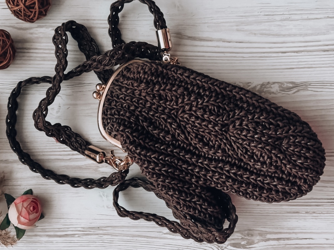 Crochet pattern mitten handbag PDF and video tutorial - Image 2