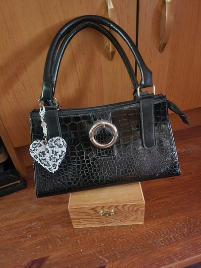 Anleitung f&uuml;r ein geh&auml;keltes Perlenherz in Leo-Optik