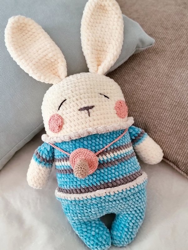 P9 Crochet pattern – sleeping bunny lovey with pacifier - Image 6