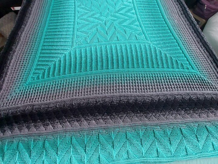 Decke "Endless Relief Love 2.0"