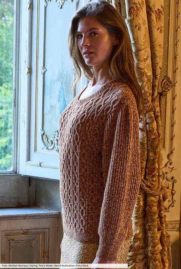 Pulli mit Zopfstrukturen