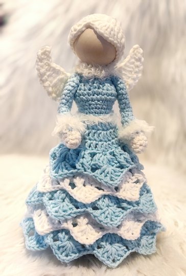 große Standfigur ca. 25 cm Winterfee Engel mit 2 Frisuren Holzkugel Winter