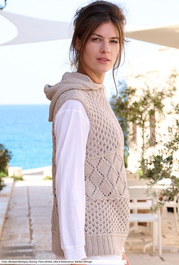 Pullunder mit Kapuze