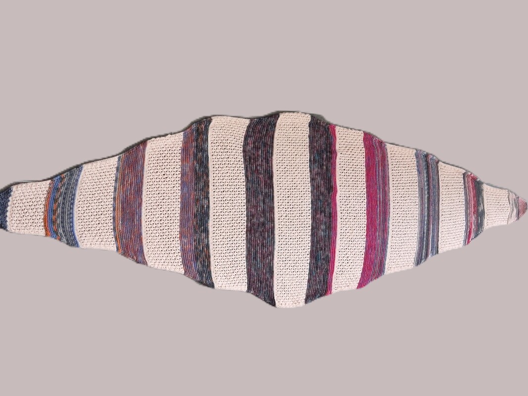 Dorothea - Strickanleitung für ein symmetrisches Tuch - Bild 2