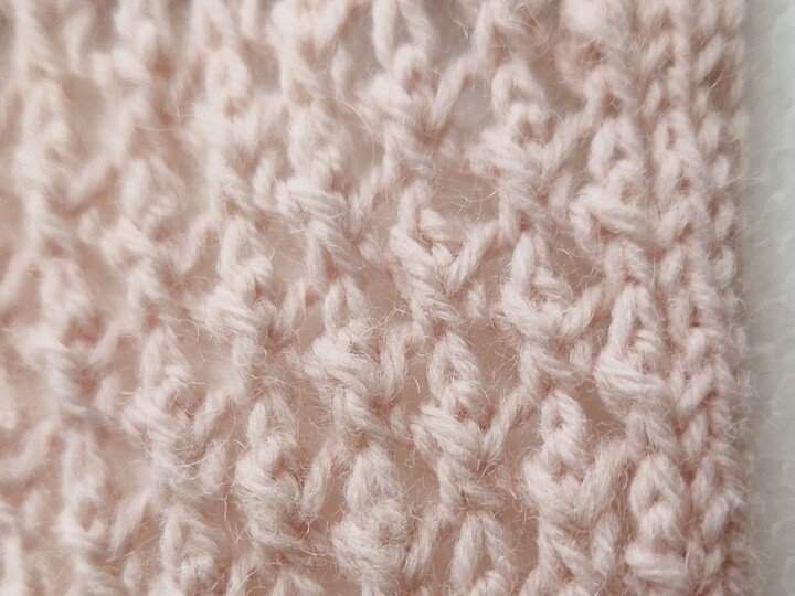 Dorothea - Strickanleitung für ein symmetrisches Tuch