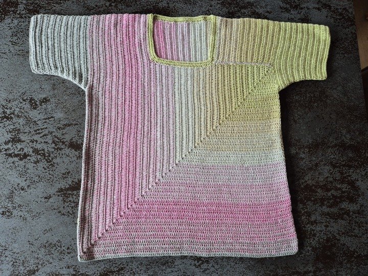 Frauhohmanns Häkelpullover "SchulterBlick"