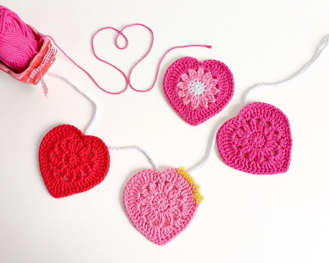 Floral Heart Garland - Crochet Pattern for Beginners