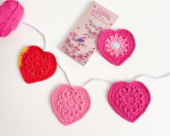 Floral Heart Garland - Crochet Pattern for Beginners