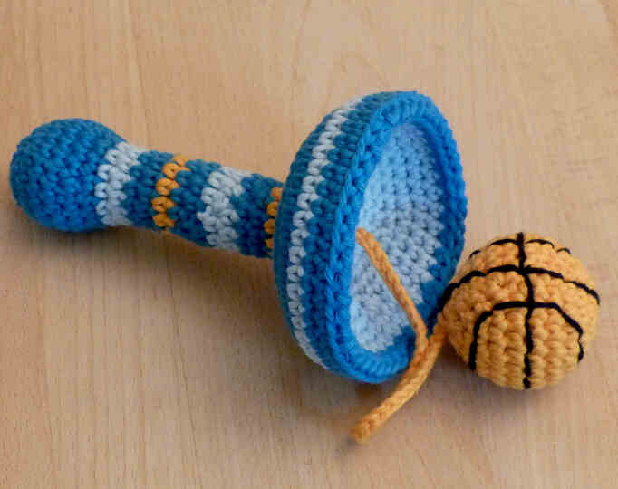 Häkelanleitung Becherball "Basketball" Bewegungsspiel für Kinder