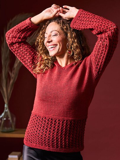 PULLI ESTHER, KAPUZENPULLOVER MIT LOCHMUSTER gestrickt