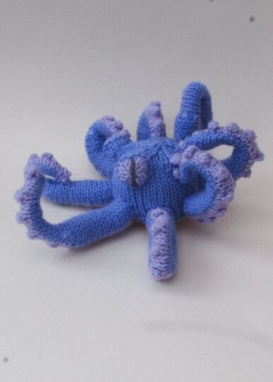 TeaCosyFolk's Octopus Chocolate Orange Cosy Knitting Pattern