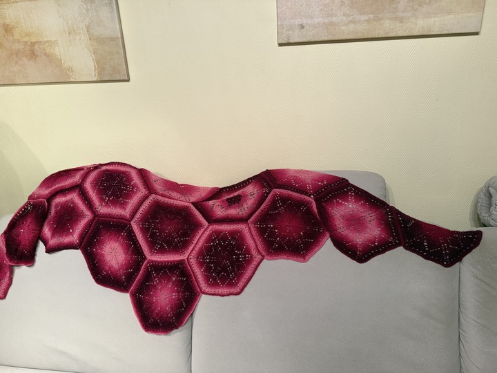 Hexagontuch Mari - gestrickt und gehäkelt