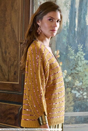 Pulli mit Paillettenstreifen