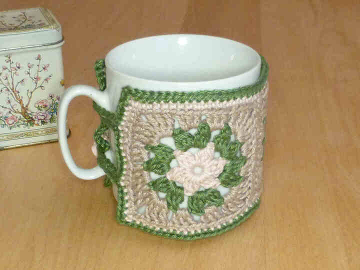 Häkelanleitung Tassenwärmer "Granny" aus Granny squares