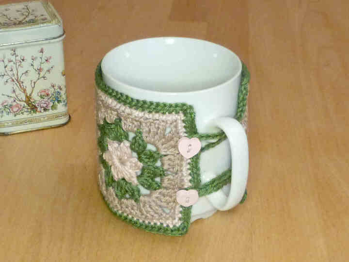 Häkelanleitung Tassenwärmer "Granny" aus Granny squares