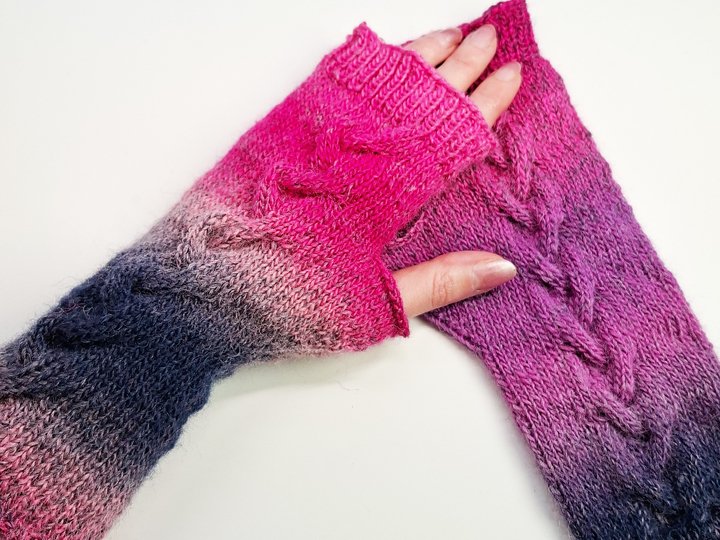 Arm Warmers BELLA Knitting Pattern