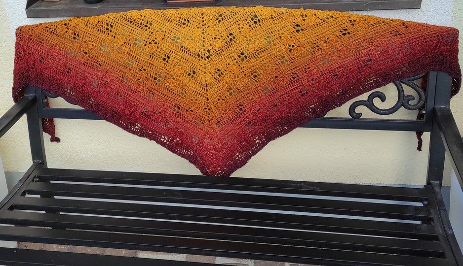 Crochet Pattern Flat Triangular Scarf "Himera"