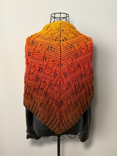 Crochet Pattern Flat Triangular Scarf "Himera"