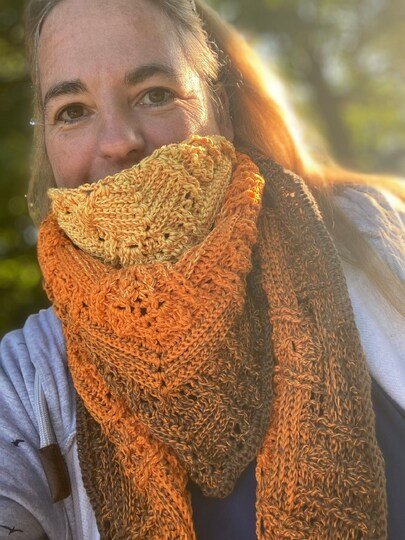 Crochet Pattern Flat Triangular Scarf "Himera"
