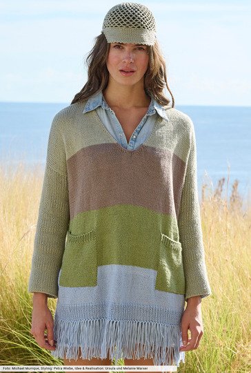 Streifenpulli mit Kappe