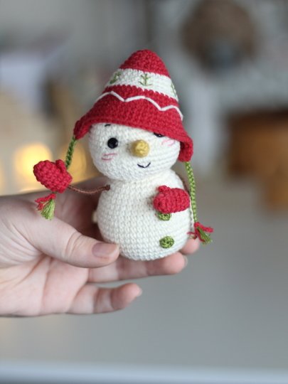 Naughty Snowman – Amigurumi Crochet Pattern (PDF)