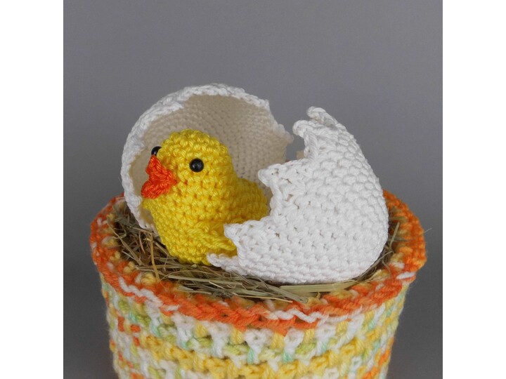 Easter Decor Spring Arrangement With Baby Chick - Crochet Pattern