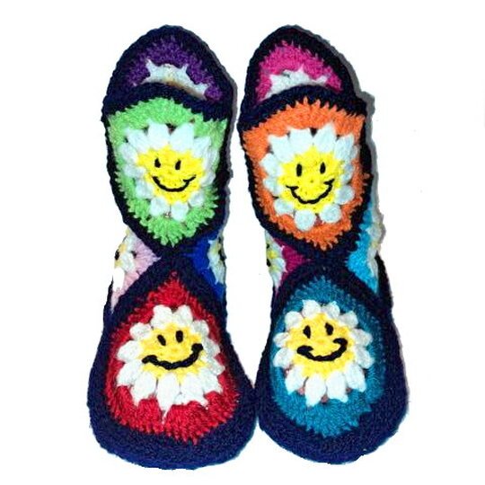 CROCHET PATTERN * KIDS SLiPPERS * DAISY *