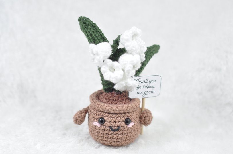 Crochet Pattern Support Plant – Spring Version (Set of 4)