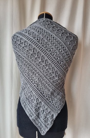 Häkelanleitung Asymmetrisches Tuch Sorella No 2