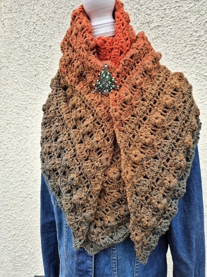 Mad Luxury - Häkelanleitung symmetrisches Dreieckstuch