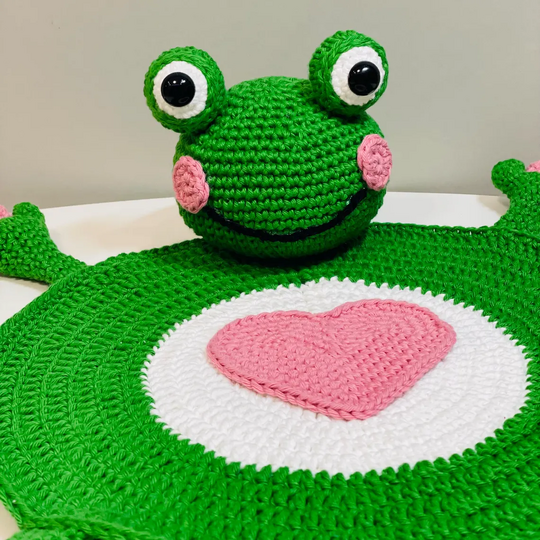 Crochet Pattern Frog Placemat for Baby Table Decor